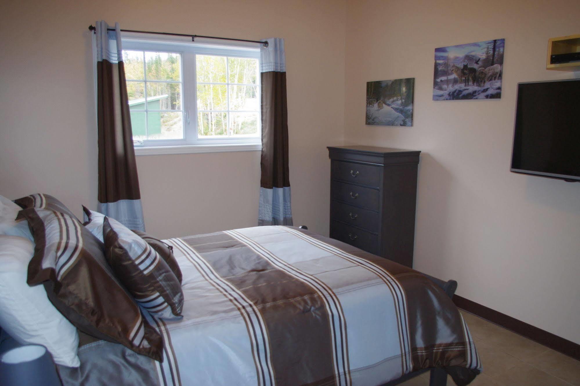Auberge La Taniere Tadoussac Εξωτερικό φωτογραφία